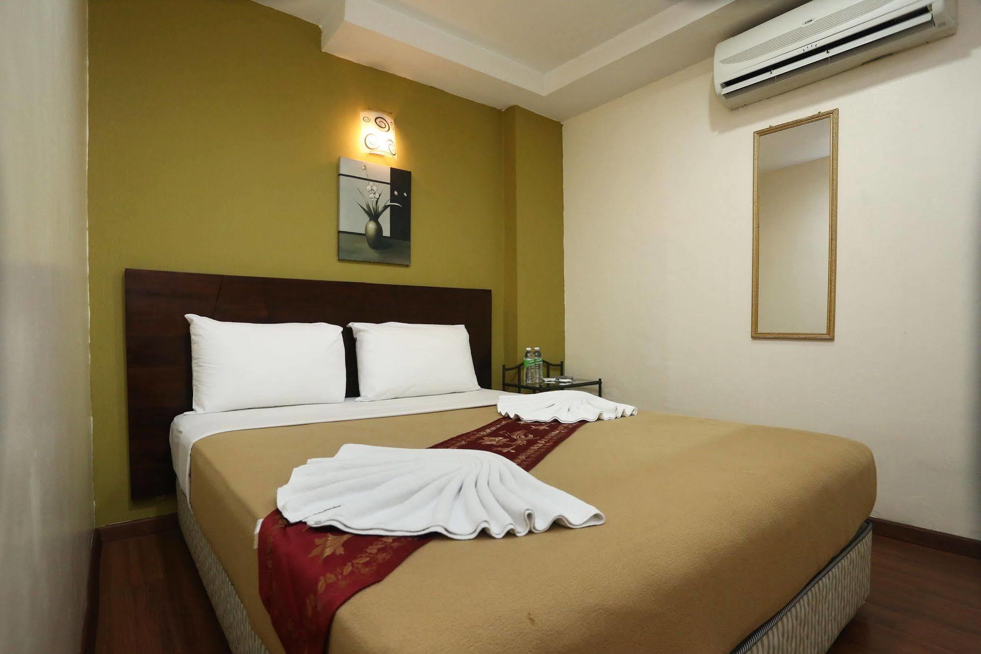 Oyo 103 V'La Garden Hotel Куала Лумпур Екстериор снимка