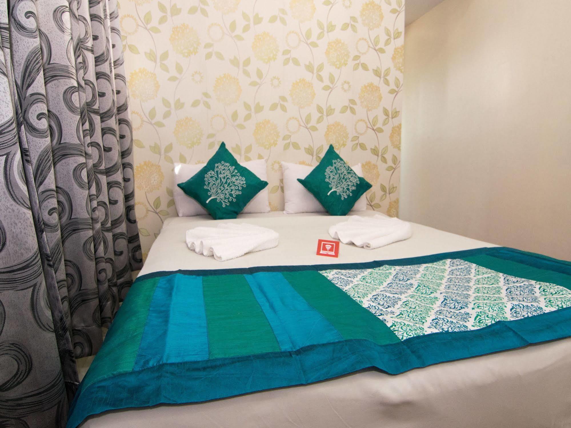 Oyo 103 V'La Garden Hotel Куала Лумпур Екстериор снимка