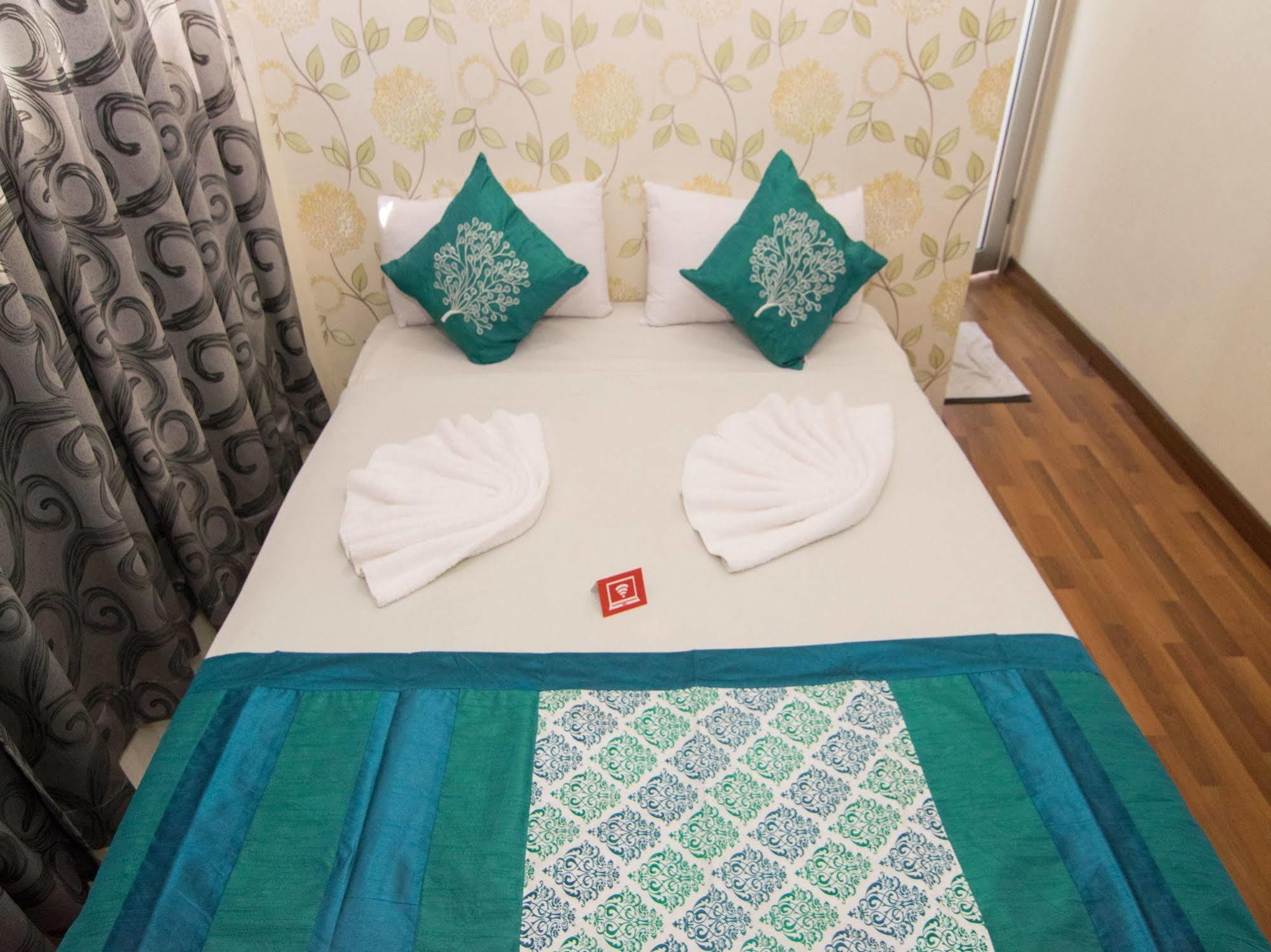 Oyo 103 V'La Garden Hotel Куала Лумпур Екстериор снимка