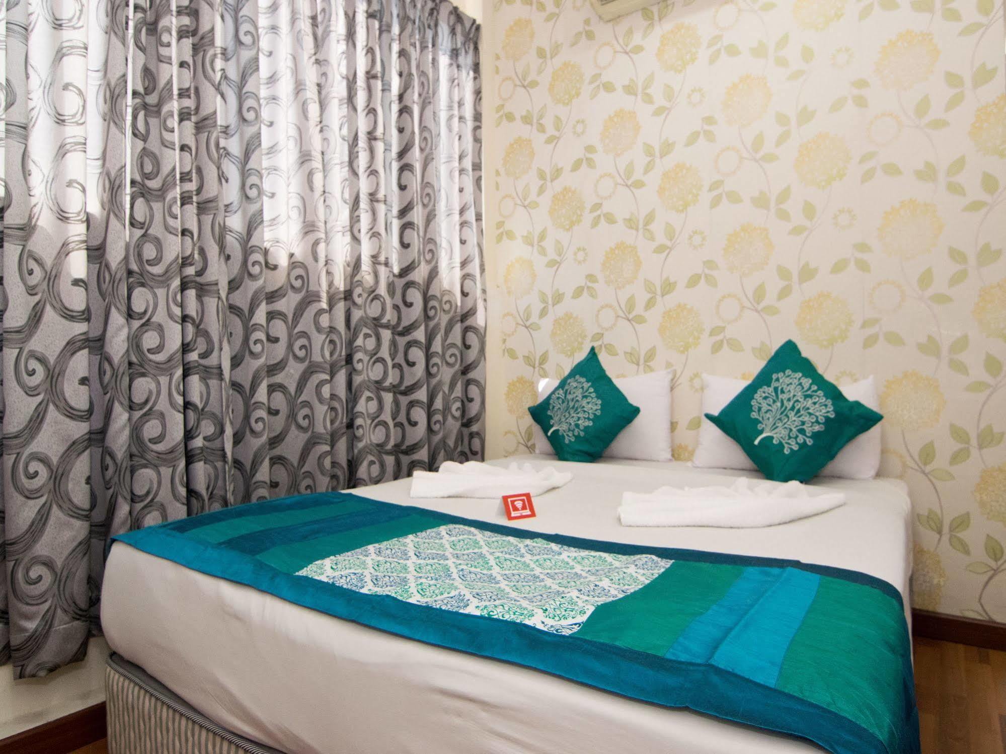 Oyo 103 V'La Garden Hotel Куала Лумпур Екстериор снимка